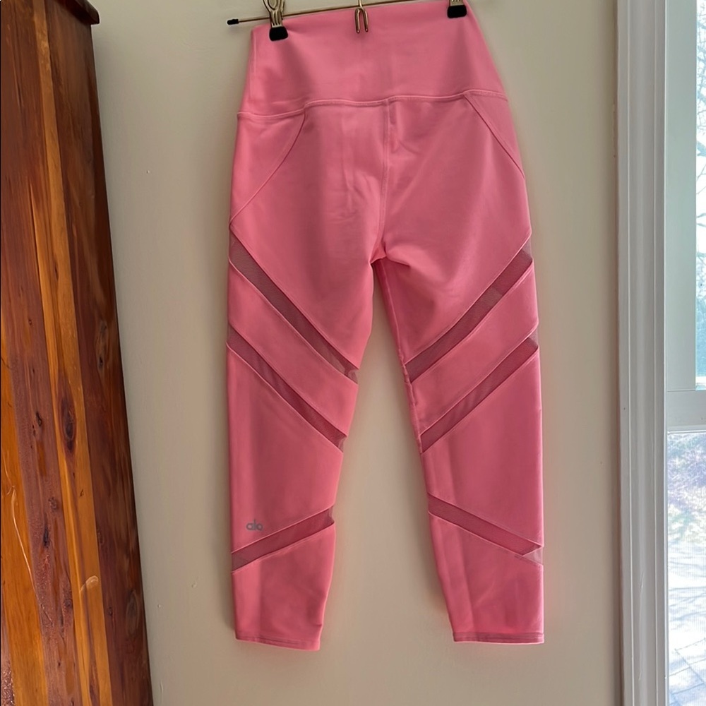 ALO Yoga Macaroon Pink Leggings SMALL